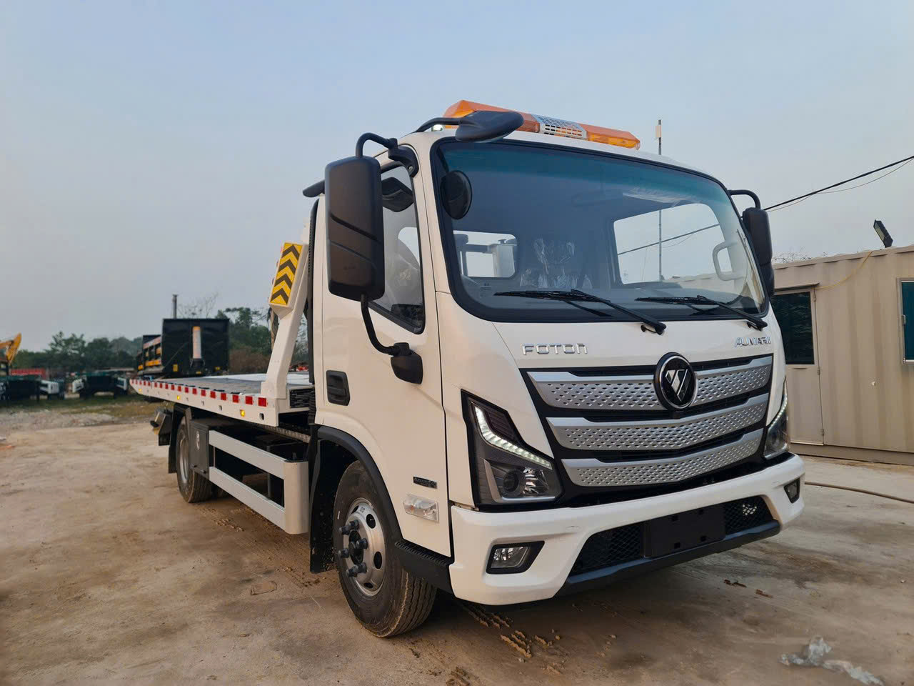 Xe cứu hộ Foton sàn trượt đời mới